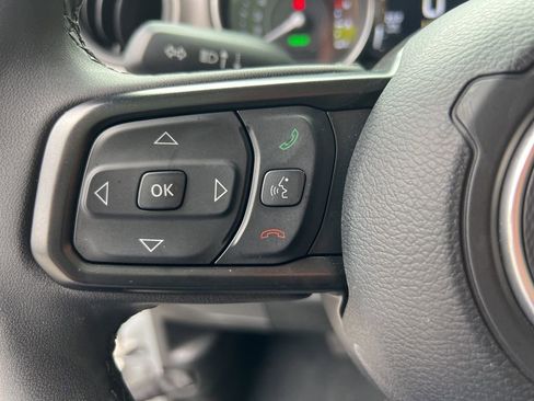 Used 2023 Jeep Wrangler Unlimited w/ 8.4" Radio Group image 12