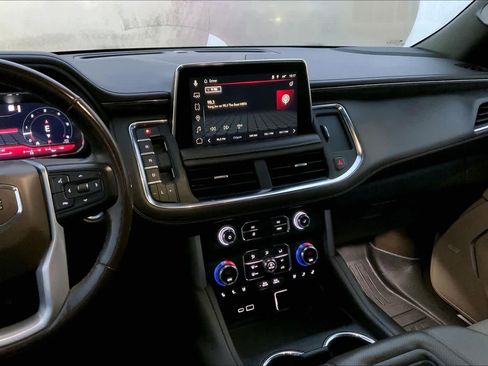 Used 2023 GMC Yukon SLT image 6