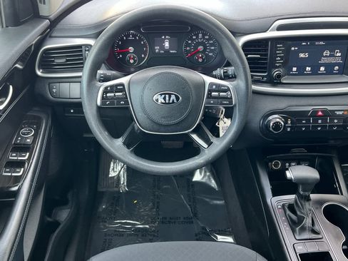 Used 2019 Kia Sorento L image 14