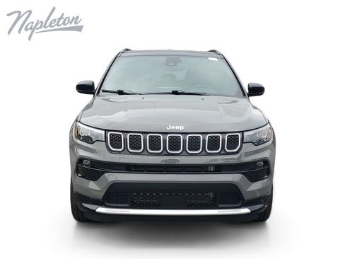Used 2024 Jeep Compass Limited w/ Elite Group AWD/4WD image 9