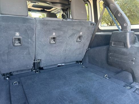 Used 2020 Jeep Wrangler Unlimited Sport image 34