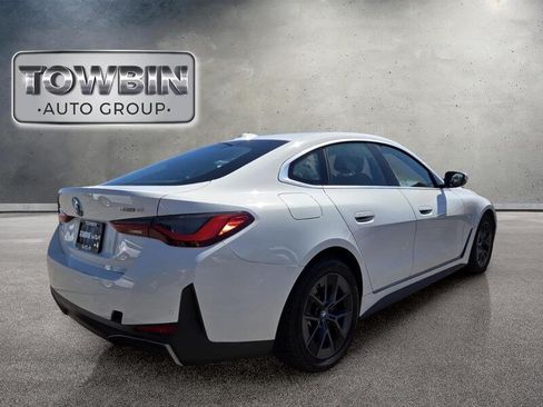 Used 2023 BMW i4 eDrive40 RWD image 5