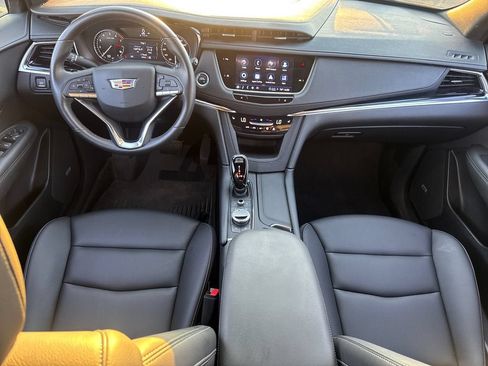 Certified 2024 Cadillac XT6 Luxury w/ LPO, Floor Liner Package AWD/4WD image 16