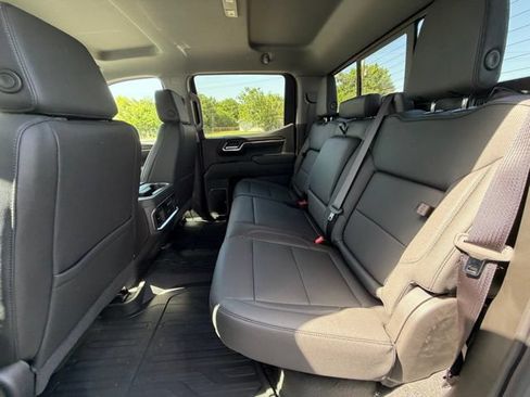 New 2026 GMC Sierra 1500 SLT AWD/4WD image 23