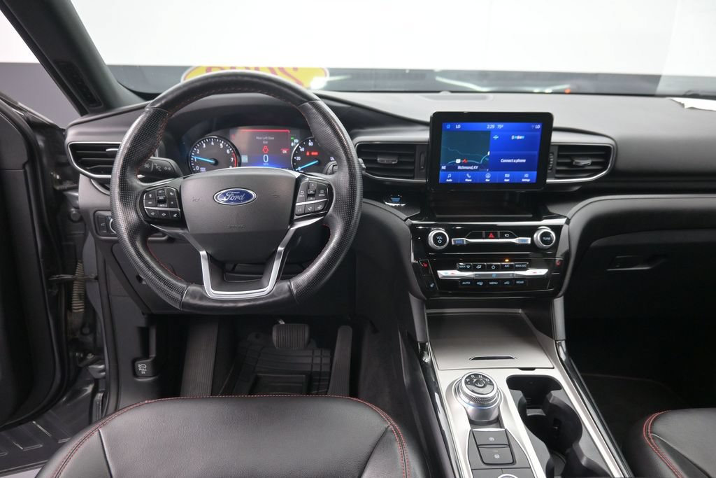 Used 2022 Ford Explorer ST-Line AWD/4WD image 11