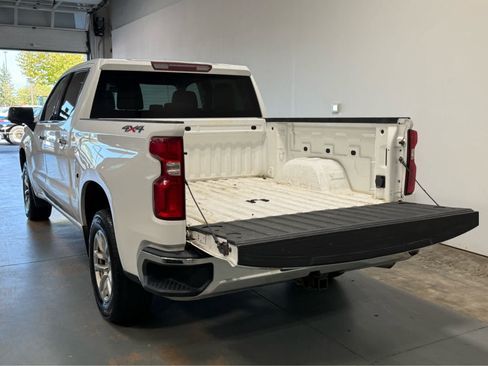 Used 2019 Chevrolet Silverado 1500 LTZ w/ Max Trailering Package AWD/4WD image 4