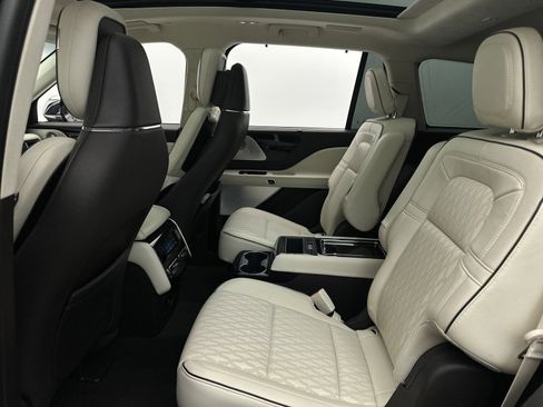 Used 2021 Lincoln Aviator Black Label Grand Touring w/ Class IV Trailer Tow Package image 33