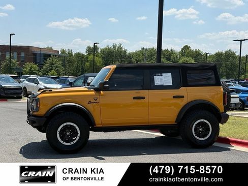 Used 2022 Ford Bronco Badlands AWD/4WD image 4