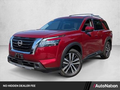 Used 2024 Nissan Pathfinder Platinum w/ Cargo Package