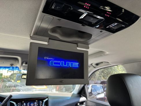 Used 2017 Cadillac Escalade Luxury AWD/4WD image 19