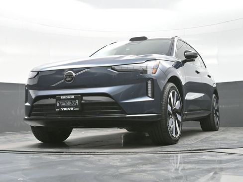 New 2025 Volvo EX90 Ultra image 23