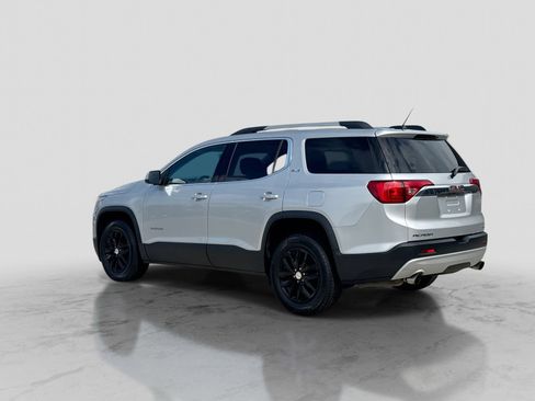 Used 2017 GMC Acadia SLE w/ LPO, Floor Liner Package AWD/4WD image 4