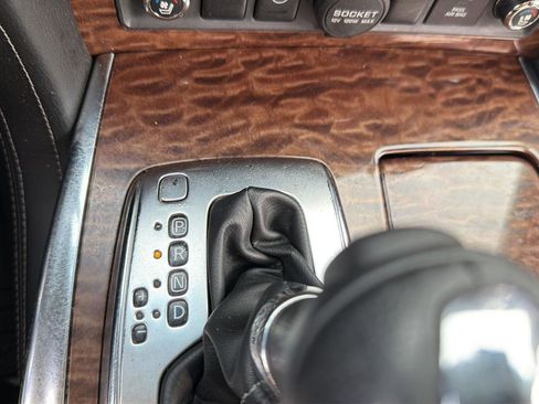 Used 2017 Nissan Armada Platinum w/ Captain Seat Package image 19