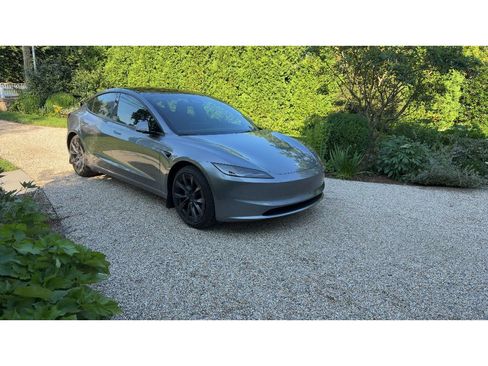 Used 2025 Tesla Model 3 Long Range AWD/4WD image 2