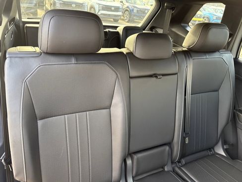 Used 2024 Volkswagen Tiguan SE R-Line image 36