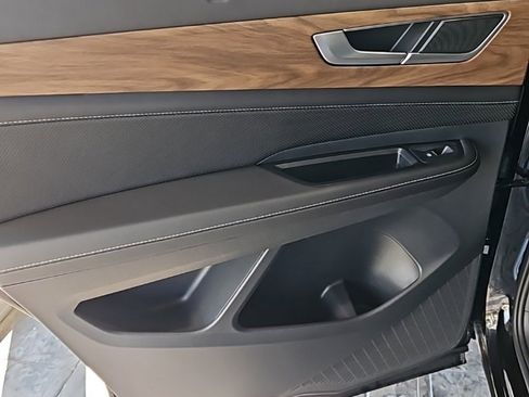 New 2026 Volkswagen Atlas SE image 23