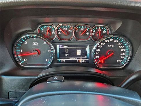 Used 2018 Chevrolet Tahoe LT image 11