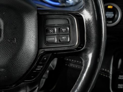 Used 2022 RAM 2500 Limited w/ Night Edition AWD/4WD image 18