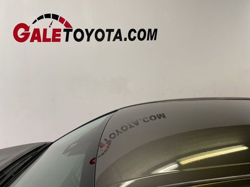 Used 2021 Toyota Camry SE image 8