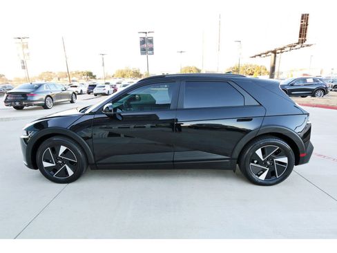 Certified 2025 Hyundai Ioniq 5 SEL RWD image 5