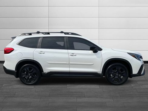 Used 2024 Subaru Ascent Onyx Edition AWD/4WD image 2