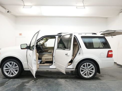 Used 2016 Ford Expedition Limited w/ Equipment Group 301A image 32