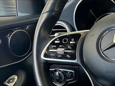 Used 2022 Mercedes-Benz GLC 300 image 12