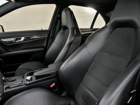 Used 2012 Mercedes-Benz C 63 AMG Sedan image 21