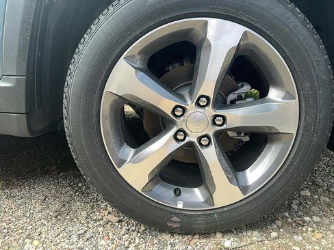 New 2026 Jeep Grand Cherokee Limited image 8