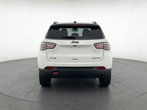 Used 2025 Jeep Compass Trailhawk AWD/4WD image 7