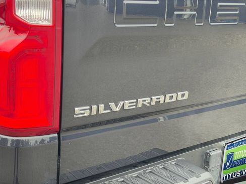 Used 2022 Chevrolet Silverado 1500 High Country w/ Z71 Off-Road Package AWD/4WD image 35