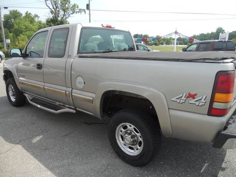Used 2002 Chevrolet Silverado 2500 LS w/ Electrical Convenience Pkg AWD/4WD image 28