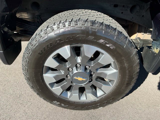 Used 2023 Chevrolet Silverado 2500 Custom w/ Gooseneck/5TH Wheel Package AWD/4WD image 14