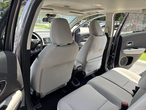 Used 2019 Honda HR-V EX image 34