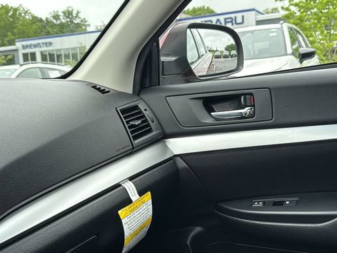 Used 2014 Subaru Legacy 2.5i Premium w/ Moonroof Package AWD/4WD image 19