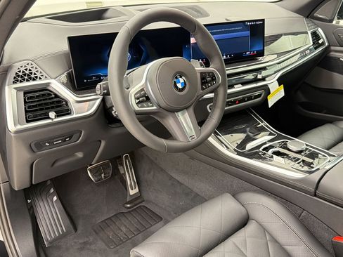 New 2026 BMW X5 xDrive40i w/ M Sport Package AWD/4WD image 4