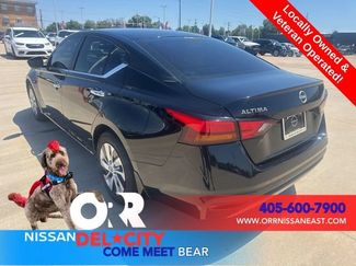 Used 2024 Nissan Altima 2.5 S FWD video 3