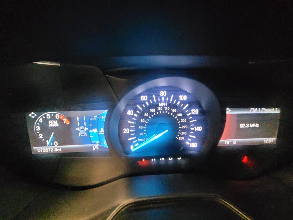 Used 2019 Ford Fusion SE FWD image 23