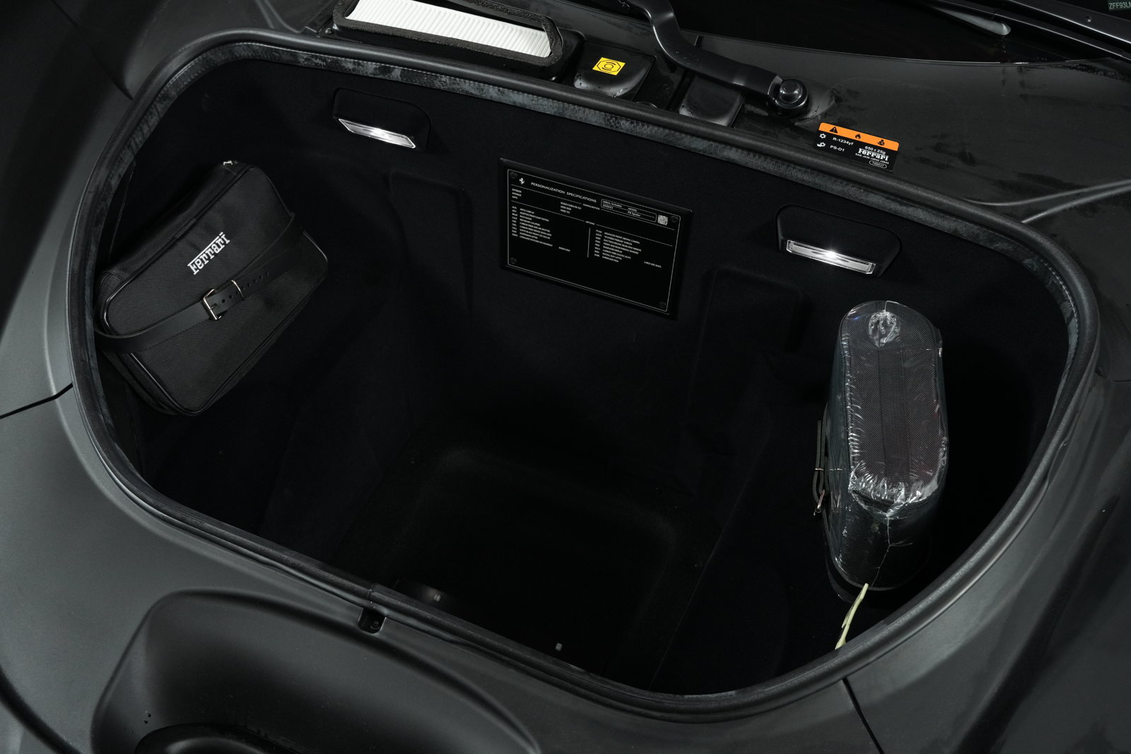 Used 2023 Ferrari F8 Tributo RWD image 4