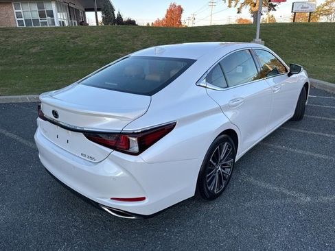 Used 2023 Lexus ES 350 w/ Premium Package image 4