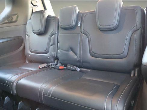 Used 2025 Nissan Armada PRO-4X w/ Pro-4X Premium Package image 13