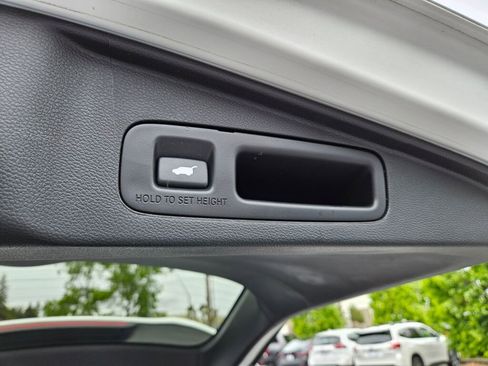Used 2020 Honda CR-V Touring image 21