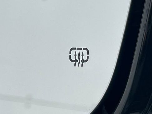 New 2025 Jeep Grand Cherokee L Altitude image 39