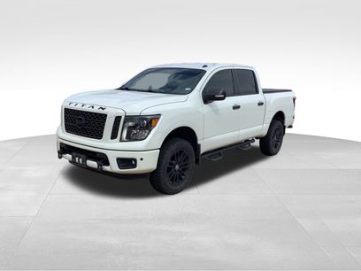 Used 2019 Nissan Titan SV w/ Midnight Edition