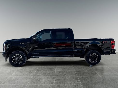 New 2026 Ford F250 Platinum w/ FX4 Off-Road Package image 2