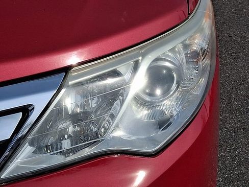 Used 2014 Toyota Camry LE image 9