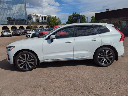 Used 2023 Volvo XC60 B5 Ultimate AWD/4WD image 4