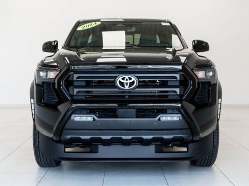 Used 2024 Toyota Tacoma 4x4 Double Cab image 7