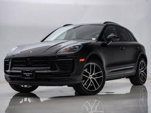 Certified 2026 Porsche Macan AWD/4WD image 1