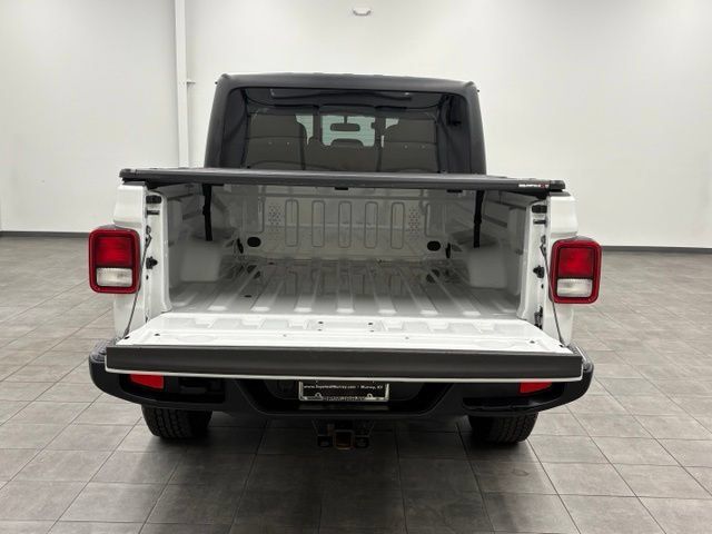 Used 2020 Jeep Gladiator Sport w/ Quick Order Package 24S AWD/4WD image 9